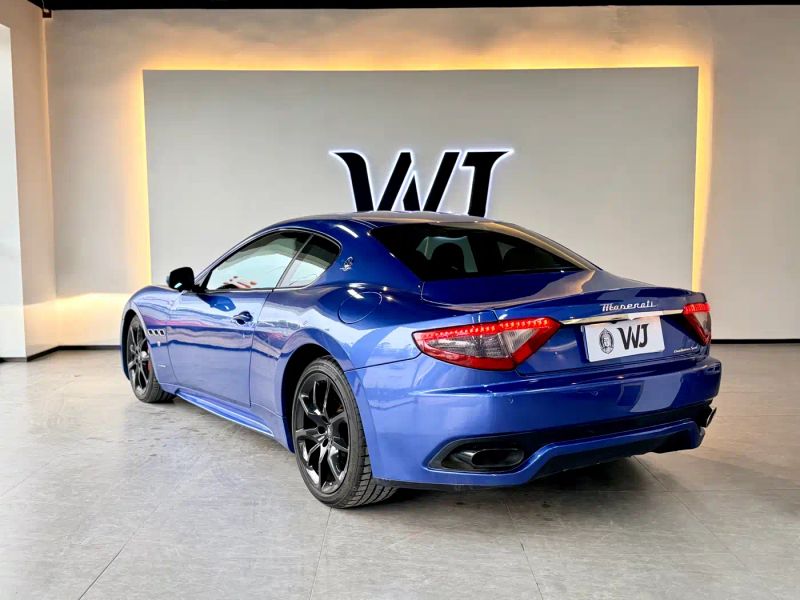 Maserati granturismo