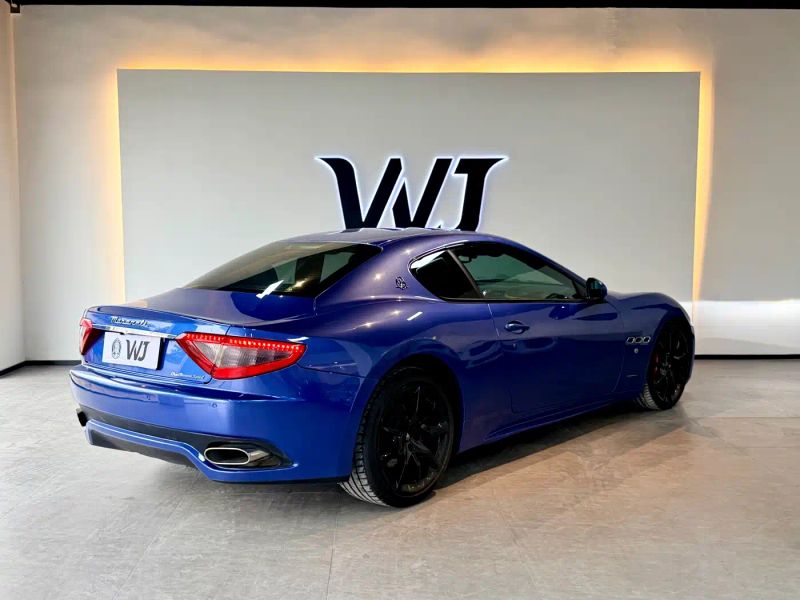 Maserati granturismo