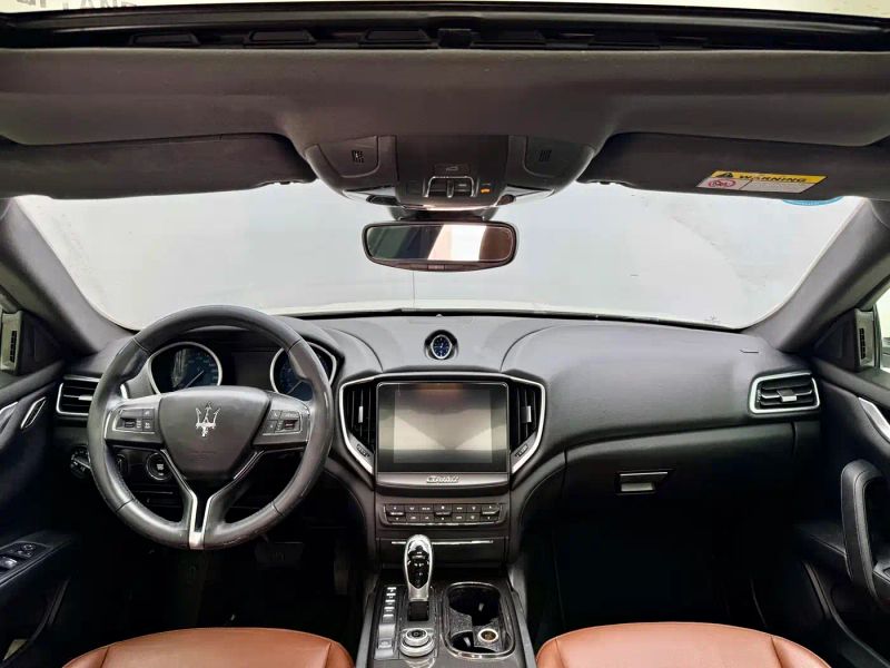 Maserati ghibli