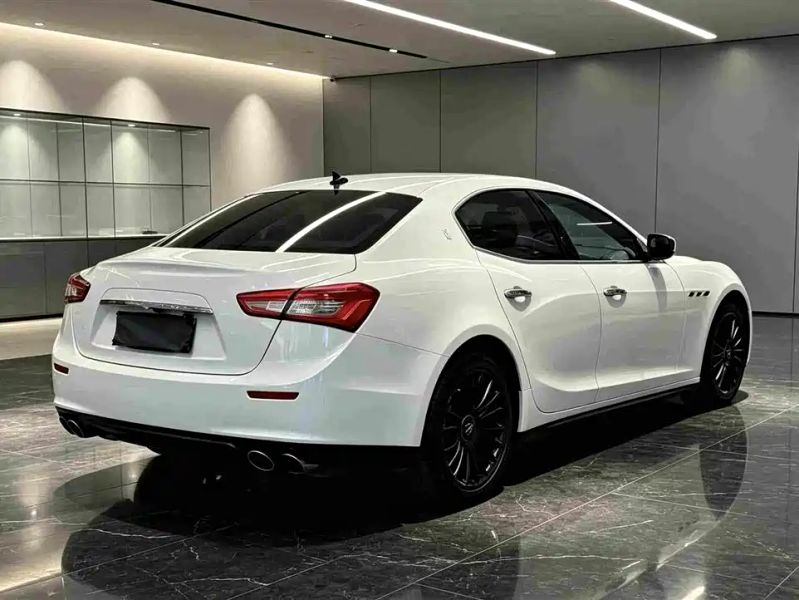 Maserati ghibli