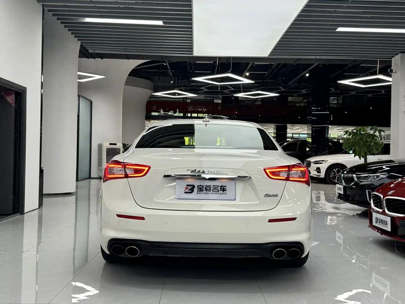 Maserati ghibli