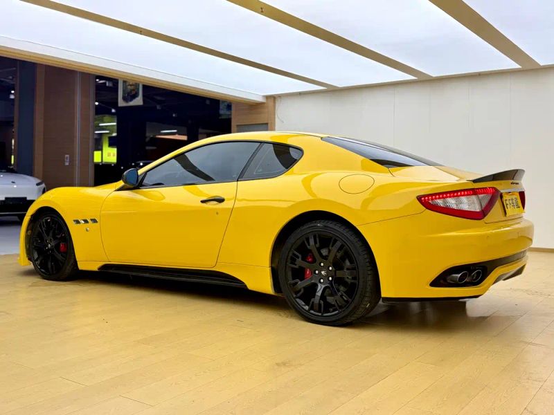 Maserati granturismo