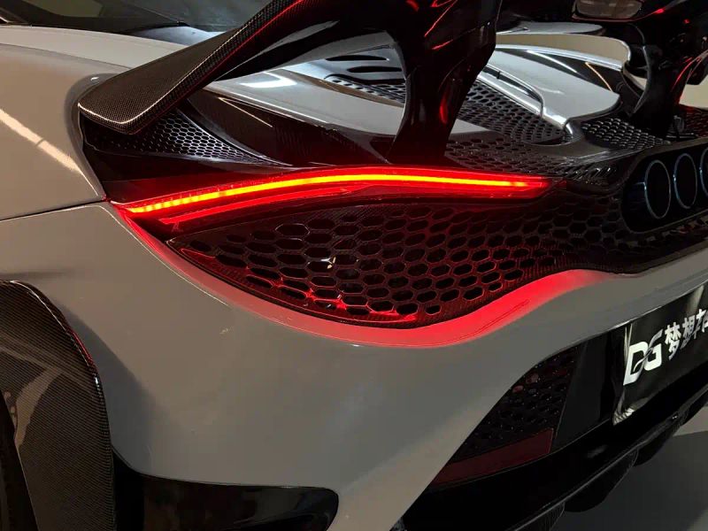 Mclaren mclaren_720s
