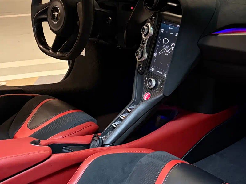 Mclaren mclaren_720s
