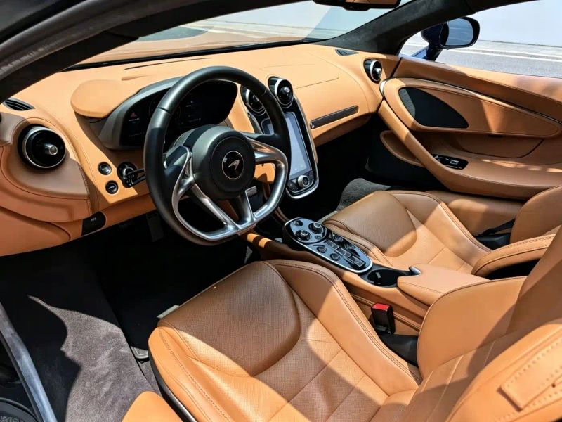 Mclaren GT