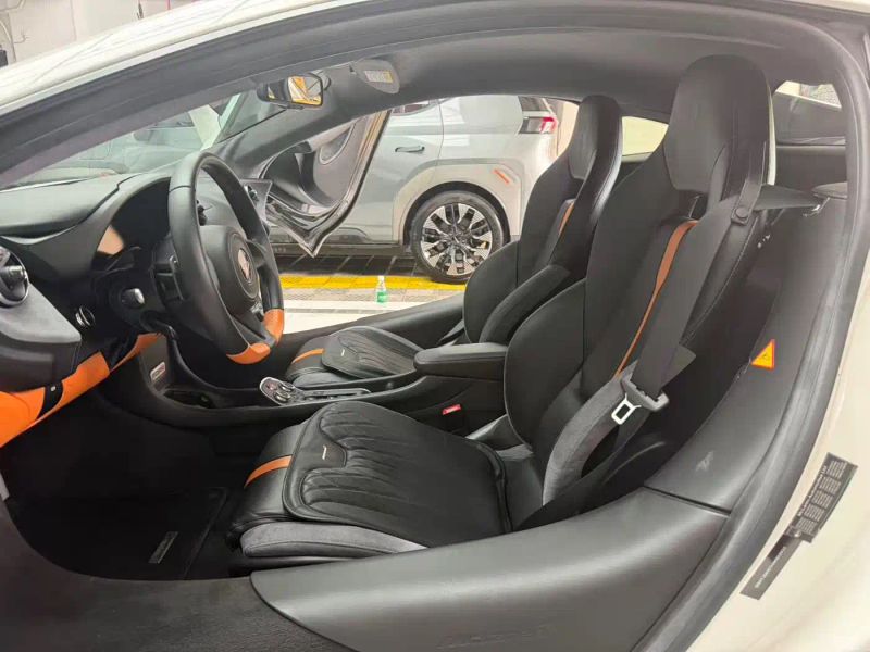 Mclaren 570