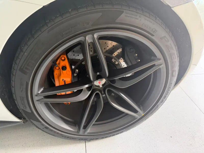 Mclaren 570