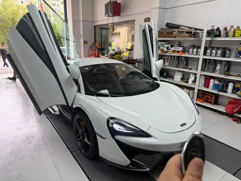 Mclaren 570