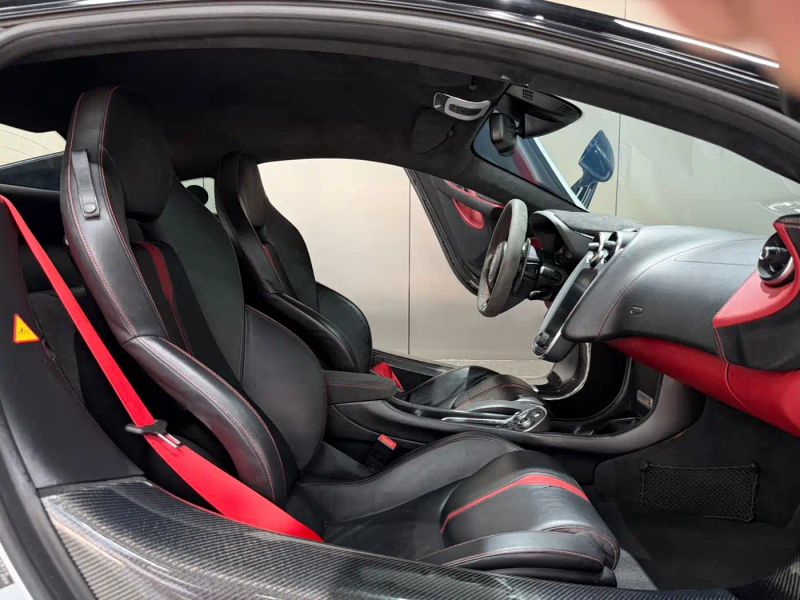 Mclaren 570