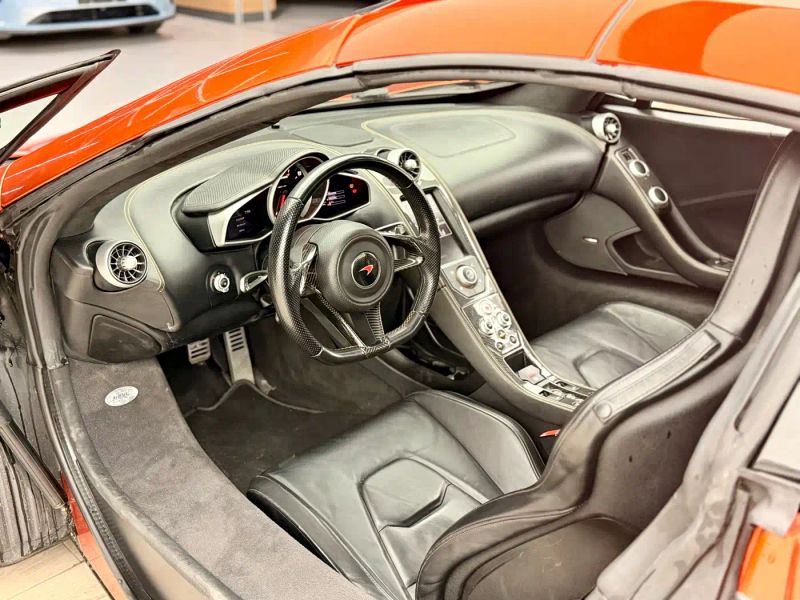Mclaren mclaren_625c
