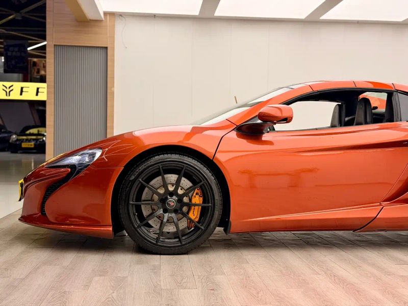Mclaren mclaren_625c