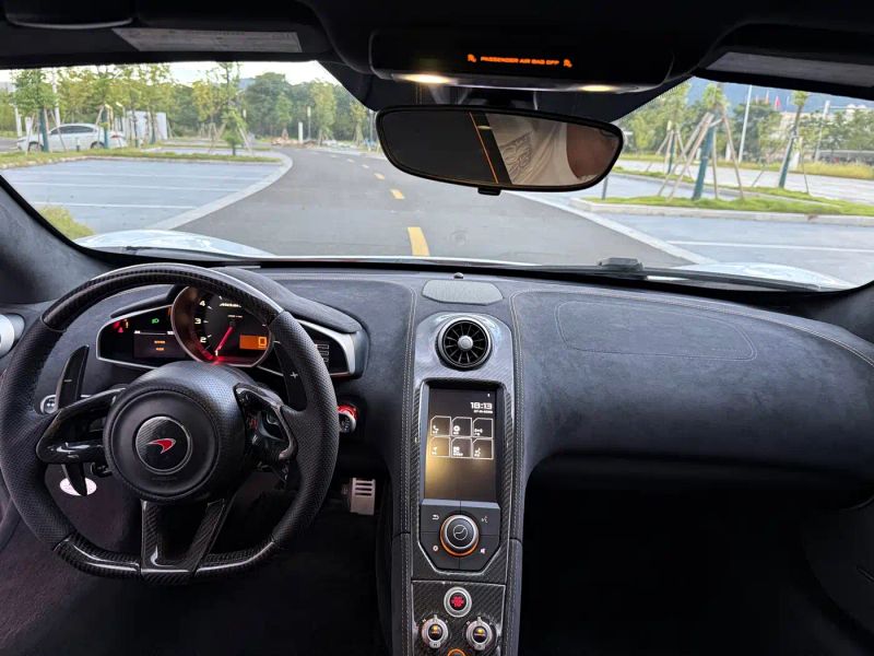 Mclaren mclaren_650s