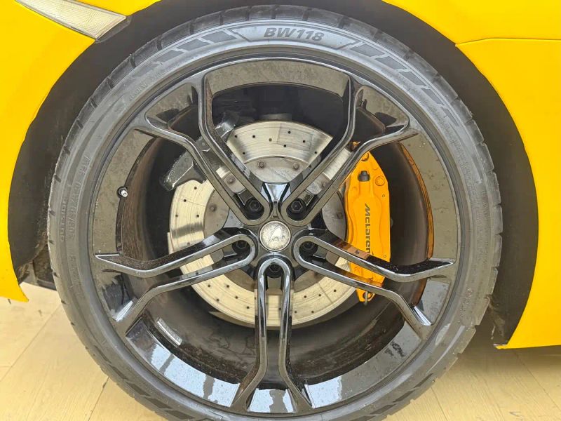 Mclaren mclaren_mp4-12c