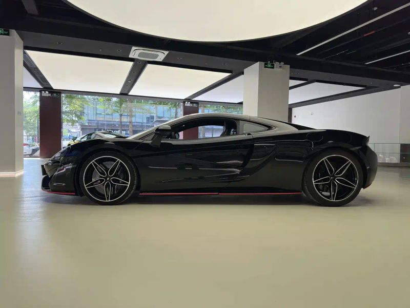 Mclaren 570