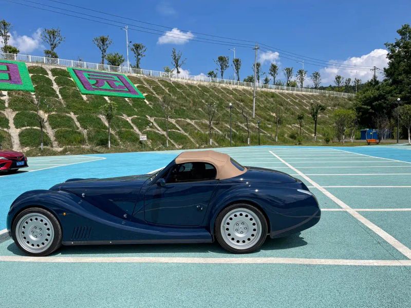 Morgan aero