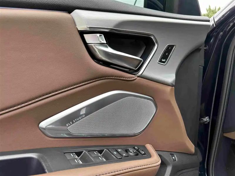 Acura suv