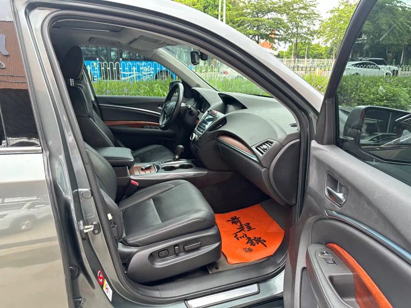 Acura MDX