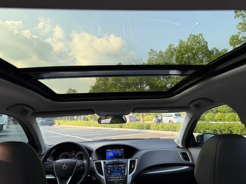Acura tlx-l