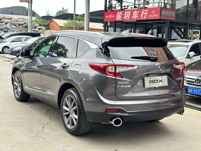 Acura suv