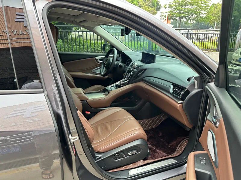 Acura suv