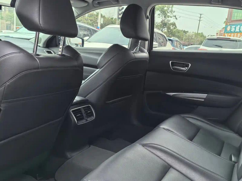 Acura tlx-l