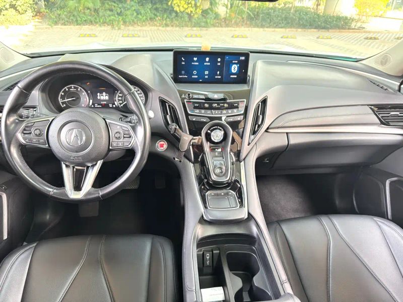 Acura suv