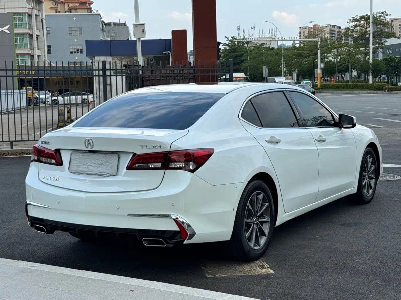 Acura tlx-l