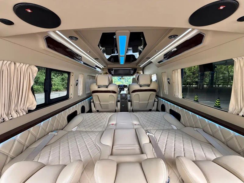 alphard van