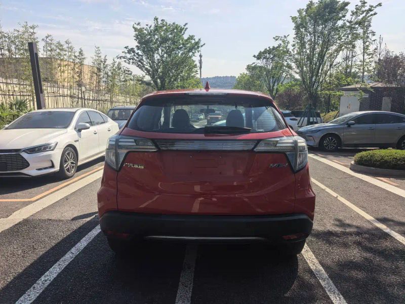 Lease" ve-1