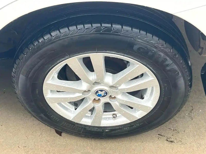 Venucia t70