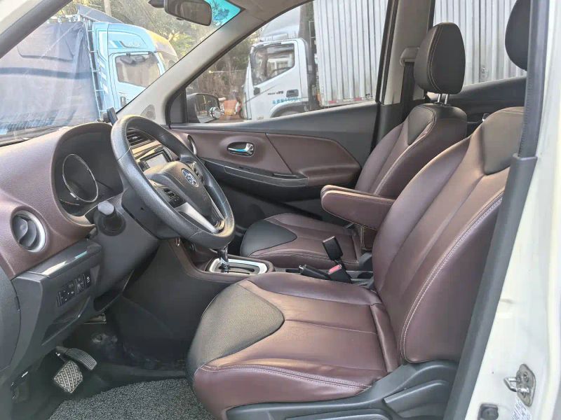 Venucia m50v
