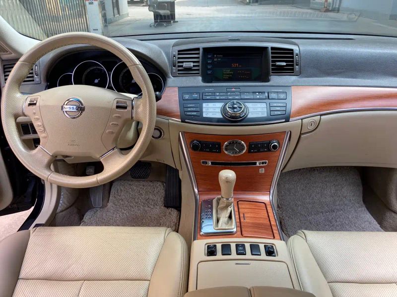 Nissan fengya