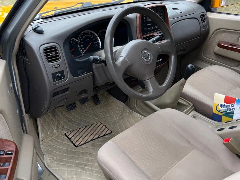 Nissan d22