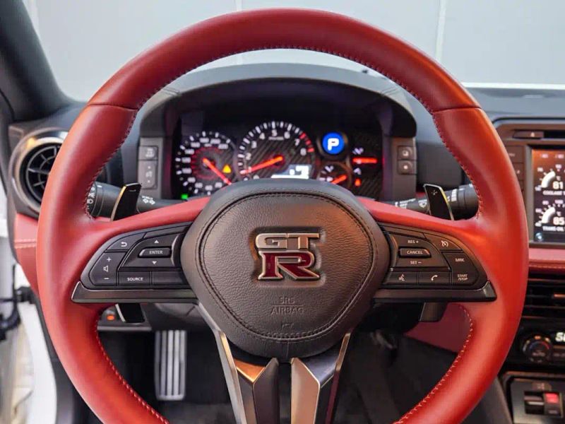 Nissan GT-R