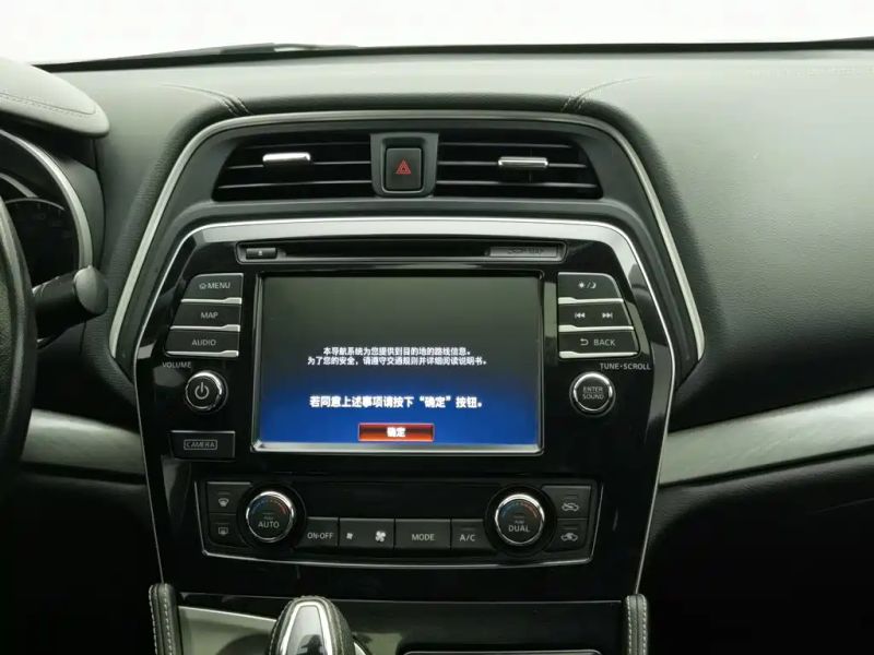 Nissan teana