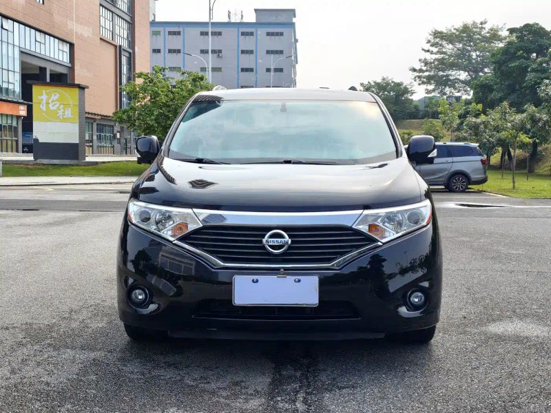 Nissan quest
