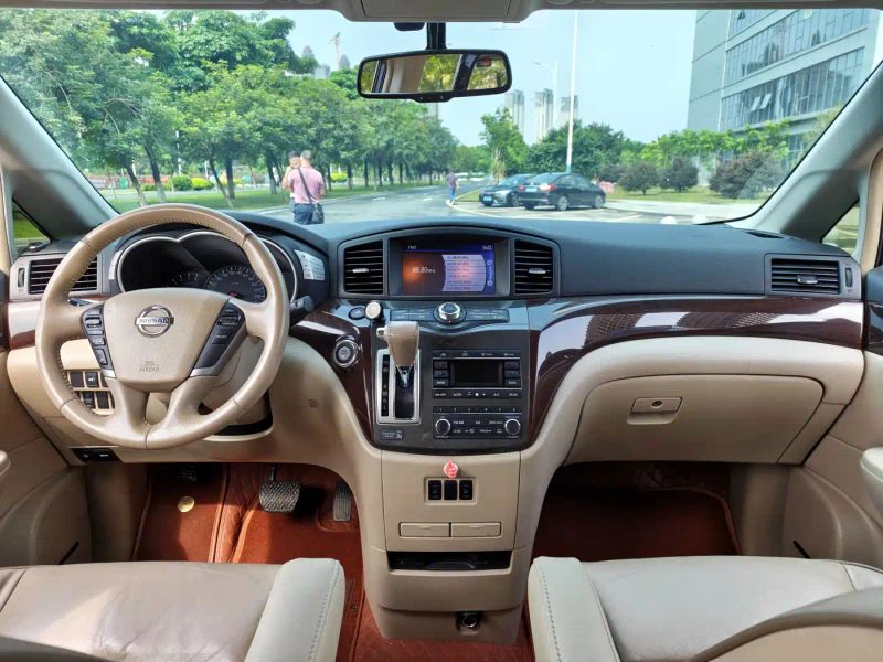Nissan quest