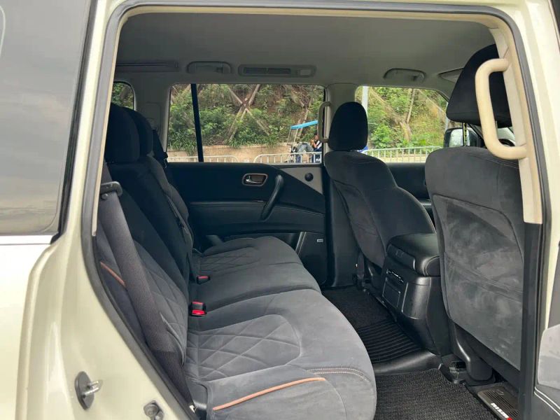 Nissan y62