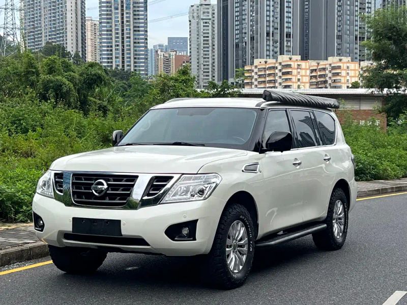 Nissan y62