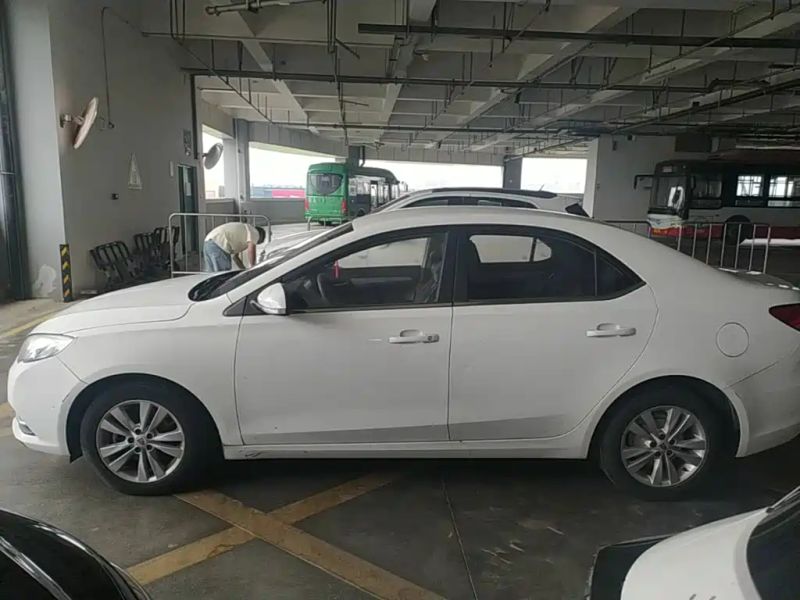 Roewe 360