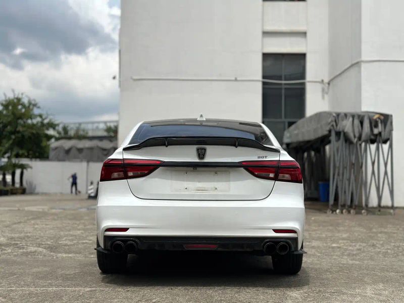 Roewe i6