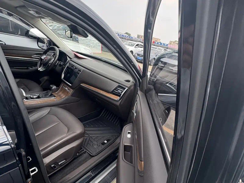 Roewe rx8