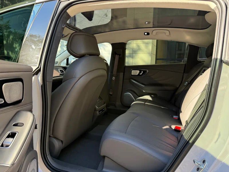 Roewe f7