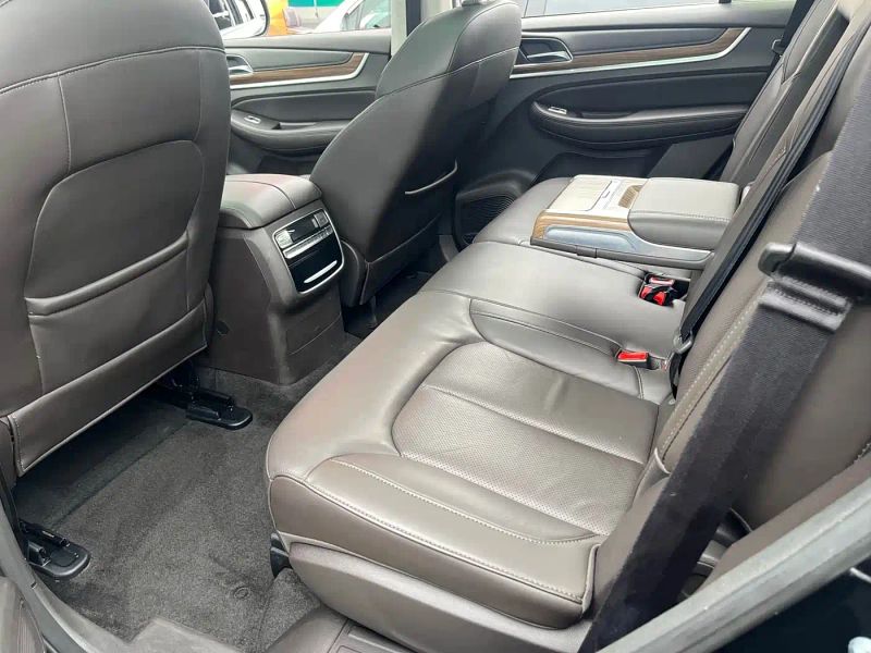 Roewe rx8
