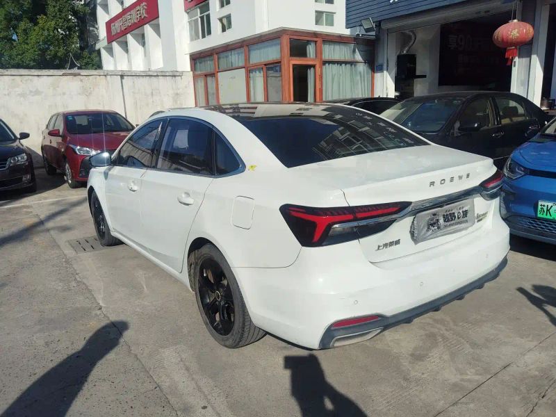 Roewe i6