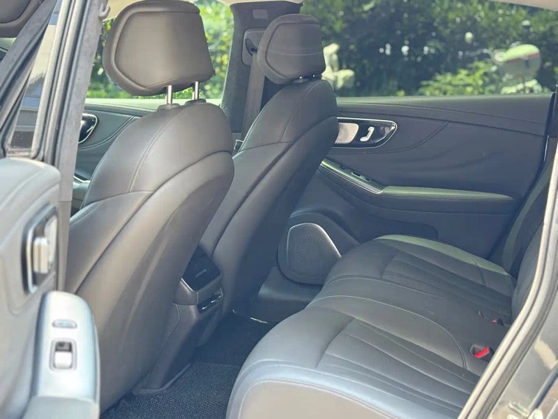 Roewe f7
