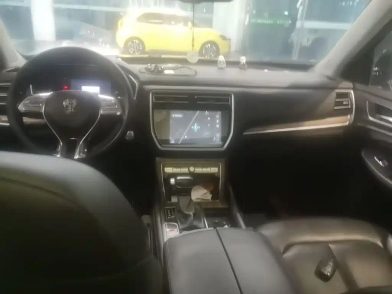 Roewe rx8