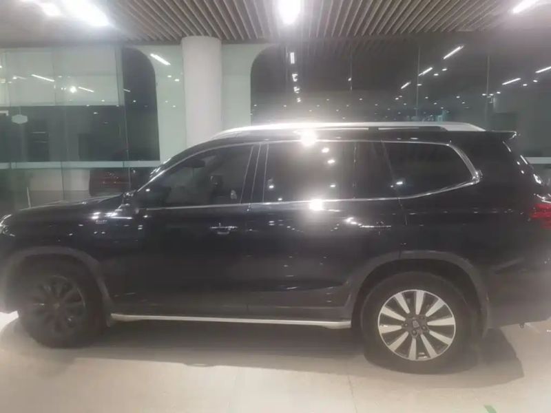 Roewe rx8