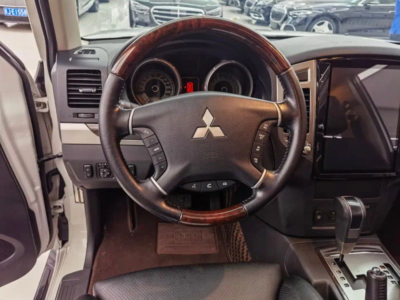 pajaro pajero