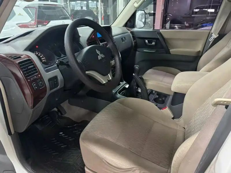 pajaro pajero